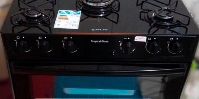 [CARREFOUR] Fogão 5 bocas Atlas Tropical Glass Preto com Acendimento Automático e Mesa em Vidro Temperado