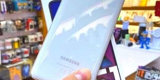 [PONTO] Samsung Galaxy M51 Desbloqueado 128GB Dual Sim Android 10.0 Tela 6.67”