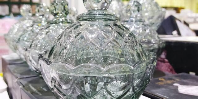 [MAGAZINE] Bomboniere de Cristal com Tampa – Wolff Angel