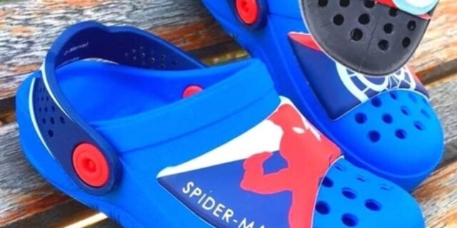 [MAGAZINE] Sandália Infantil Babuche Grendene Kids Marvel Action Masculina (Capitão América ou Homem Aranha)