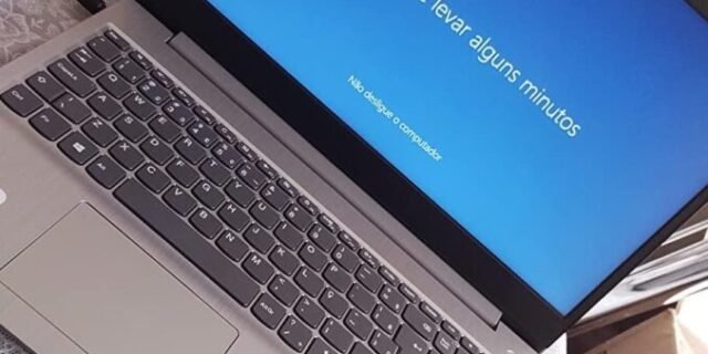 [MAGAZINE] Notebook Lenovo IdeaPad3i 82BU0001BR Intel Celeron – 4GB 128GB SSD 15,6” LCD Windows 10