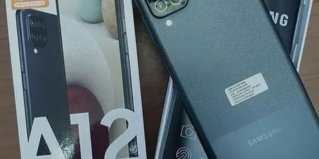 [MAGAZINE] Smartphone Samsung Galaxy A12 64GB 4G – Octa-Core 4GB RAM 6,5” Câm. Quádrupla + Selfie 8MP (4 Cores)