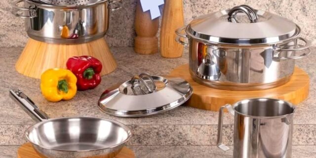 [PONTO] Kit Jogo de Panelas Tramontina Aço Inox Solar 6 peças com pegador de massa + Faqueiro Inox Tramontina Malibu 74 pçs