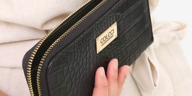 [DAFITI] Carteira Colcci Croco