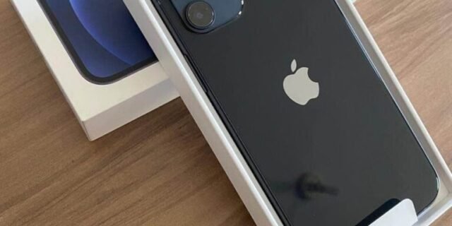 [MAGAZINE] iPhone 12 Apple 64GB – Tela 6,1” 12MP iOS (3 Cores)