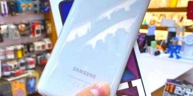 [PONTO] Samsung Galaxy M51 Desbloqueado 128GB Dual Sim Android 10.0 Tela 6.67”