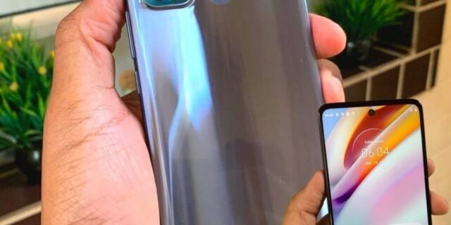 [CARREFOUR] Smartphone Motorola Moto G60 128GB Champagne 4G Tela 6.8″ Câmera Tripla 108MP Selfie 32MP Android 11