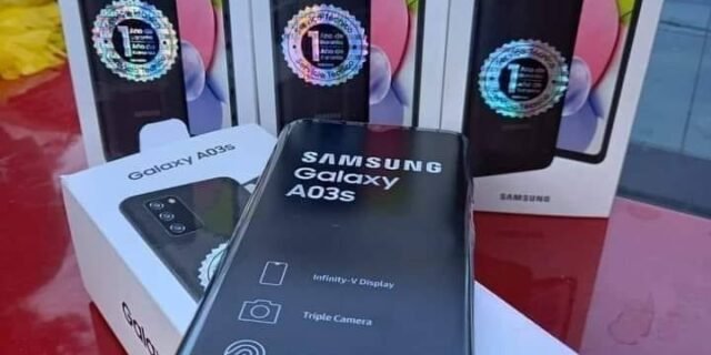 Smartphone Samsung Galaxy A03S 64GB 4GB RAM 4G Wi-Fi Dual Chip Câmera Tripla + Selfie 5MP 6.5″