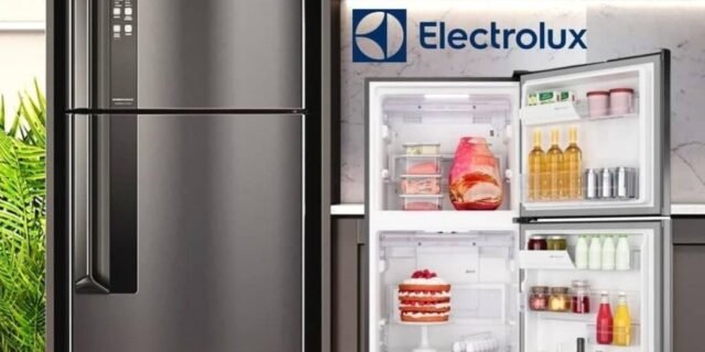 [AMERICANAS] Geladeira Electrolux Top Freezer Frost Free Efficient Black Inox Look com Tecnologia Autosense (IF55B)