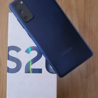 [EXTRA] Smartphone Samsung Galaxy S20 FE Cloud Navy 256GB, 8GB RAM, Tela Infinita de 6.5”, Câmera Traseira Tripla, Android 11 e Processador Octa-Core