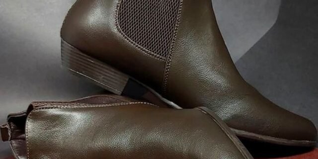 [NETSHOES] Bota Mooncity Chelsea Bico Fino Feminina