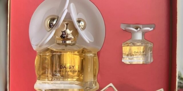 [MAGAZINE] Marc Jacobs Daisy KitPerfume Feminino + Miniatura