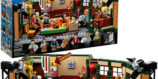 Central Perk LEGO 1070 peças