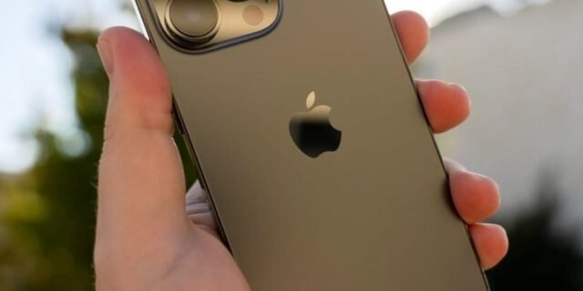 [MAGAZINE] Apple iPhone 13 Pro 128GB Grafite Tela 6,1” – 12MP iOS