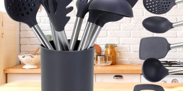 [SHOPTIME] Conjunto de Utensílios de Silicone Cinza 7 Peças com Suporte Cabo em Inox – Casual Home