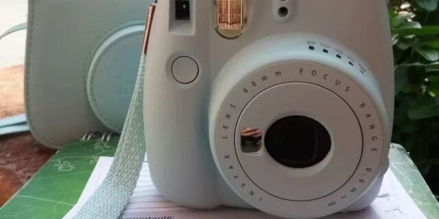 [AMAZON] Câmera Instantânea Instax Mini 9, Fujifilm, Azul Acqua