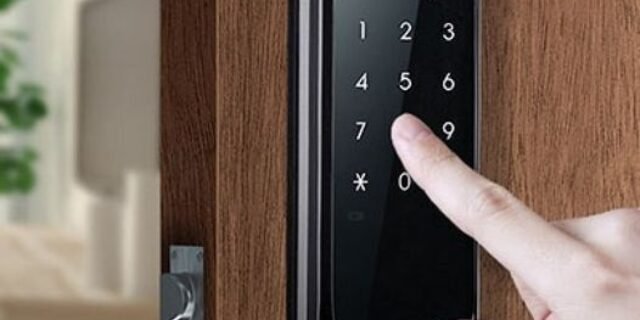 [CASAS BAHIA] Fechadura Eletrônica Digital Com Senha Fr101 Intelbras