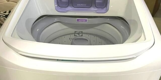 [SHOPTIME]<br>Lavadora de Roupas Electrolux 10,5kg LAC11 Branca