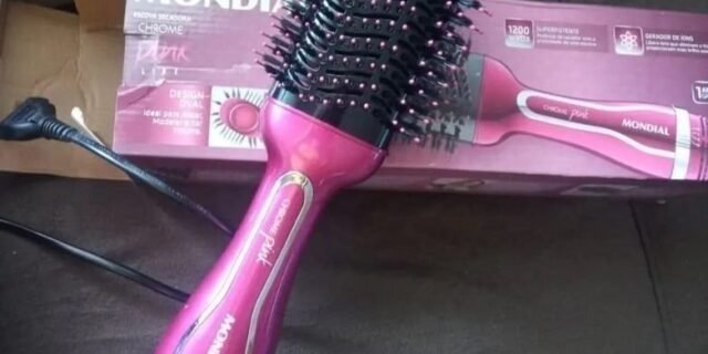 [CASAS BAHIA] Escova Secadora Mondial Chrome Pink Line ES-04 1200 W – Pink