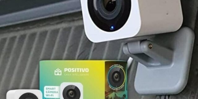 Smart Câmera Wi-Fi Positivo Casa Inteligente, 1080p Full HD, 15 FPS, áudio bidirecional, detecção de movimentos, visão noturna, Bivolt – Compatível com Alexa, Branco, 2A