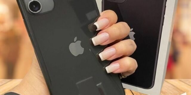 Apple iPhone 11 (64 GB) Preto