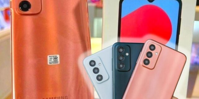 Smartphone Samsung Galaxy M13 128GB 4G Wi-Fi Tela 6.6” Dual Chip 4GB RAM Câmera Tripla + Selfie 8MP ( 3 cores )