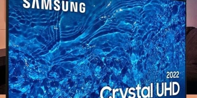 Smart TV 55″ Crystal UHD 4K Samsung 55BU8000, Painel Dynamic Crystal Color, Design slim, Tela sem limites, Alexa built in, Controle Remoto Único