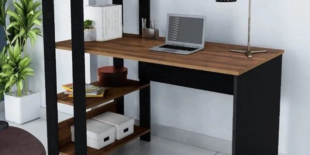 Escrivaninha com Estante Lateral MATCH cor Preto/Pinho – Artely