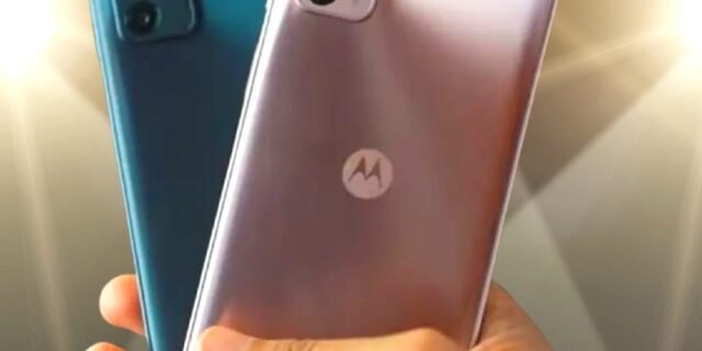Smartphone Motorola Moto G42 128GB, 4GB RAM, Tela de 6.4”, Câmera Traseira Tripla, Android 12 e Processador Octa Core Snapdragon 680