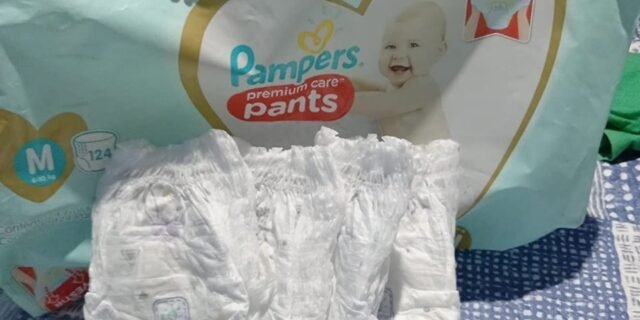 Fralda Pampers Pants Premium Care M 124 unidades