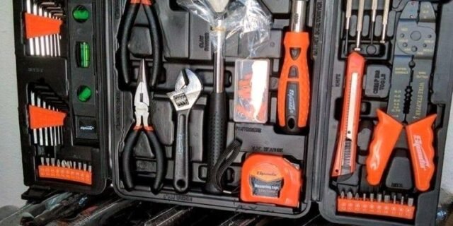 Maleta de ferramentas kit com 129 peças 13564 Sparta