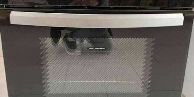 Forno de Embutir Elétrico Continental 50L com TOPLimpaFácil (OC4EM)