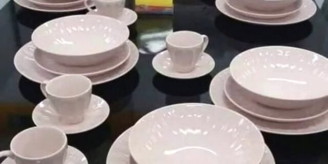 Aparelho de Jantar 30 Peças em Cerâmica Haus Concept Linha Decorato – Creme Haus