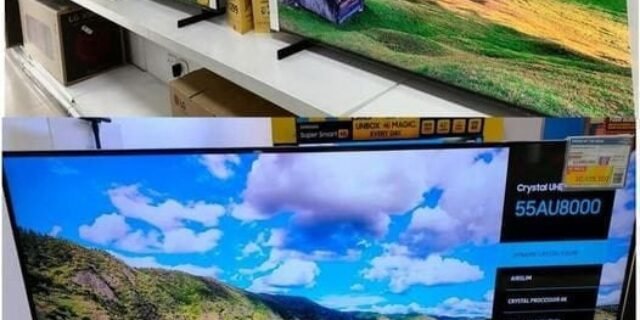 Smart TV LED 55′ 4K UHD Samsung UN55AU7700