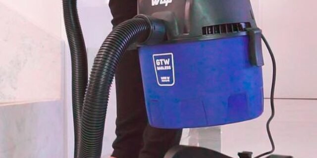 Aspirador de Pó e Água Compacto WAP GTW BAGLESS 1400W 6 Litros 160 mbar Soprador e Barril Portátil 220V
