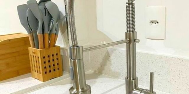 Torneira para Cozinha Gourmet de Mesa com Mola – Monocomando Cromado Nell AM-01