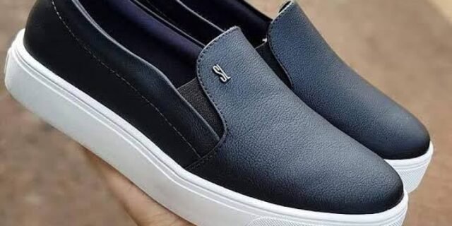 Slip On Santa Lolla Logo Feminino