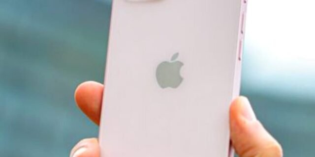 Apple iPhone 13 – 256 GB (5 Cores)