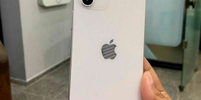 Apple iPhone 12 – 64 GB (2 Cores)