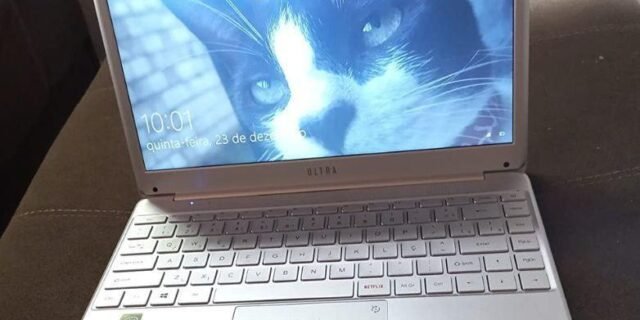 Notebook Ultra UB433 Intel Core i3 4GB 120GB SSD Linux 14” Prata