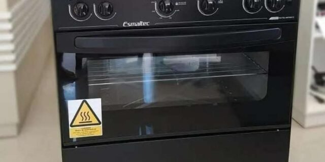 Fogão 5 Bocas Mesa de Vidro Esmaltec Preto – Acendimento Automático Caribe Glass