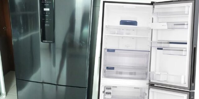 Geladeira Electrolux Inverse Inverter com Autosense 490L Black Inox Look (IB54B)