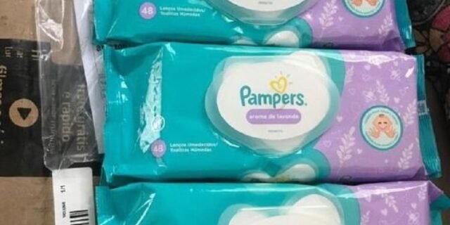 Lenços Umedecidos Pampers Aroma de Lavanda, Camomila ou Aloe Vera 48 Unidades