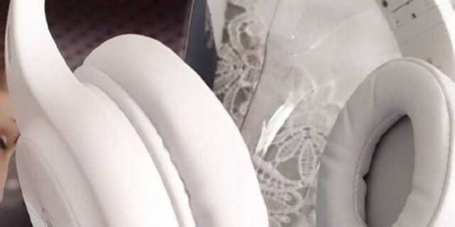 Motorola Fone de Ouvido Som HD e Microfone Moto XT 120 – Branco