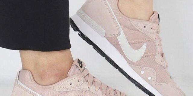 Tênis Nike Venture Runner Feminino