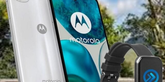 Smartphone Moto G52 128GB, RAM 4GB, Octa Core, Branco – PAU60019BR + SmartWatch KaBuM! Smart 500, Preto,Pulseira Extra Preto e Vermelho