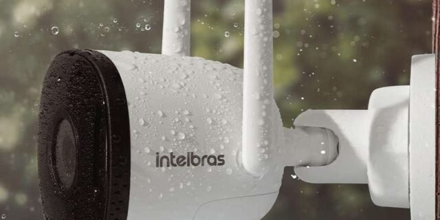 Câmera de Vídeo Externa Smart Compatível com Alexa Wi-fi IZC 1005 Branco Intelbras