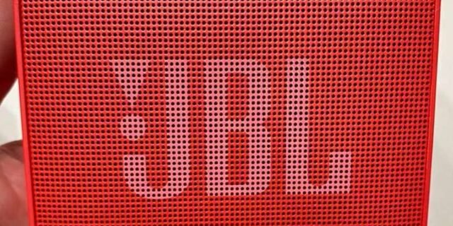 JBL Go Essential Vermelho