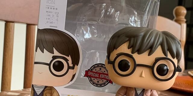 Funko Pop Movies: Harry Potter – Harry with Two Wands #118 Special Edition