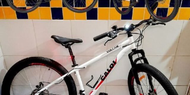 Bicicleta Aro 29 Caloi Vulcan Branca Tam. 17